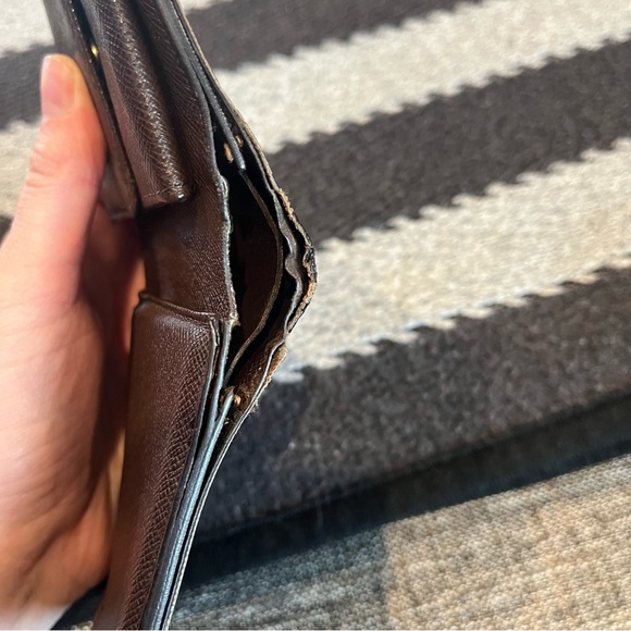 Louis Vuitton bifold wallet - Picture 12 of 12